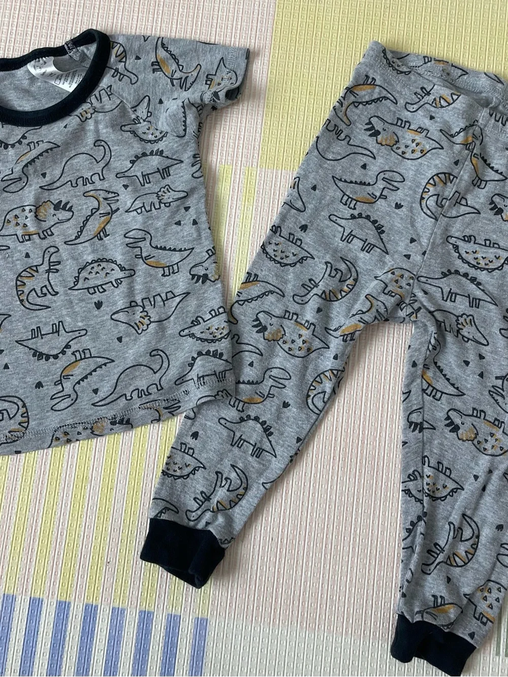 Toddler boys clothing bundle